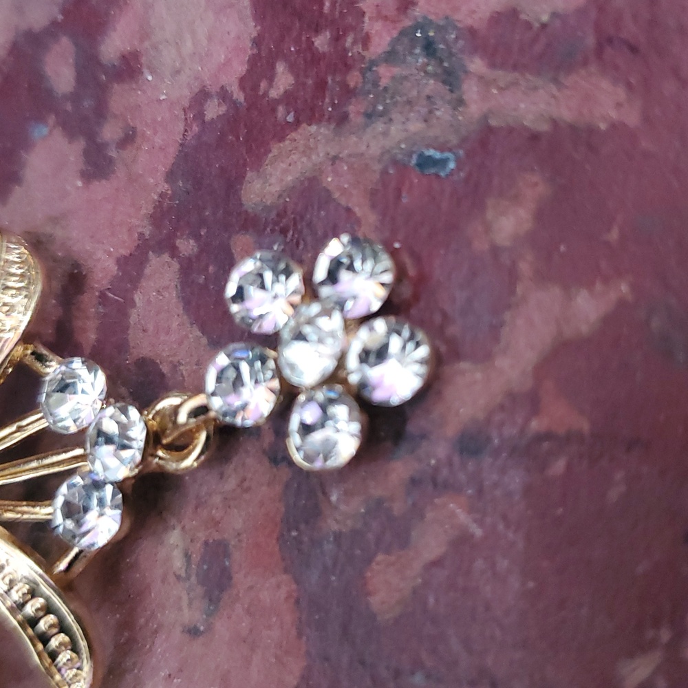 Gold Rhinestone Brooch DZ - Picture 2 of 6